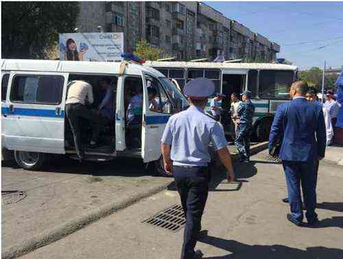 96b978947be330bb5656c5c78fb504ff