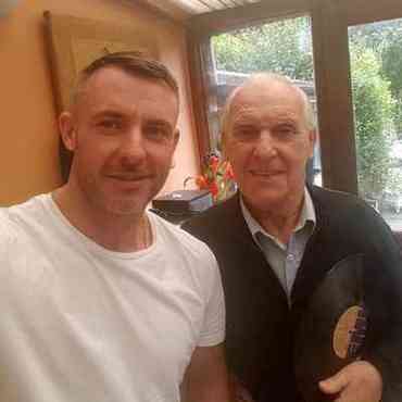 b2f735dbb39764c9d9bd5c534f4e6433