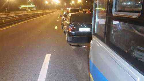 dd653370fb056fc45af5494a04816077