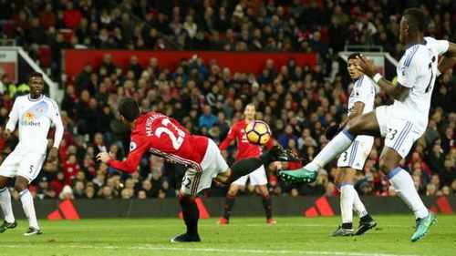 bbb834e3f0b35516e2b2b81421af7956