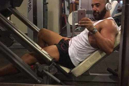 adb988cb0de6908d77b1a067cf89ab8b