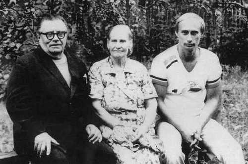 ea6f57d4c172af2a0a47f1eb87546ff0